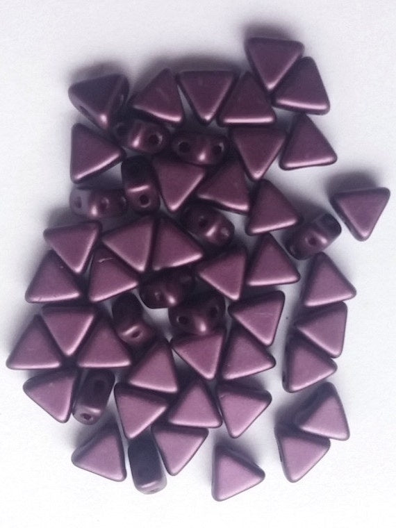 Kheops par Puca Pastel Bordeaux, Czech Pressed 2 Hole 6mm Glass Beads 25032, qty 50