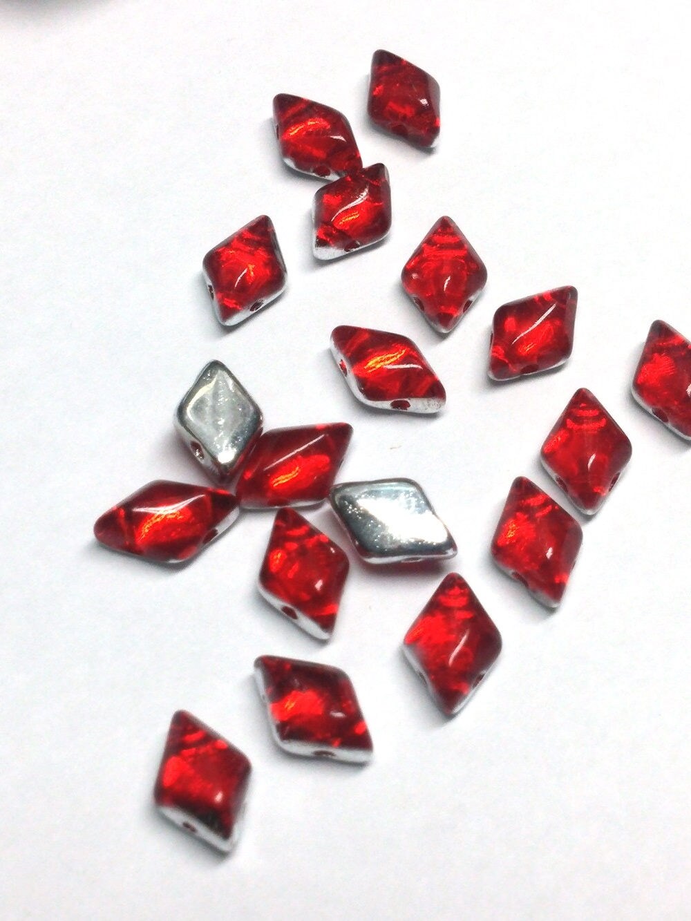 GemDuo Backlit Ruby , 2-Hole Matubo Czech beads 8x5mm, 859-27002, 50 Beads