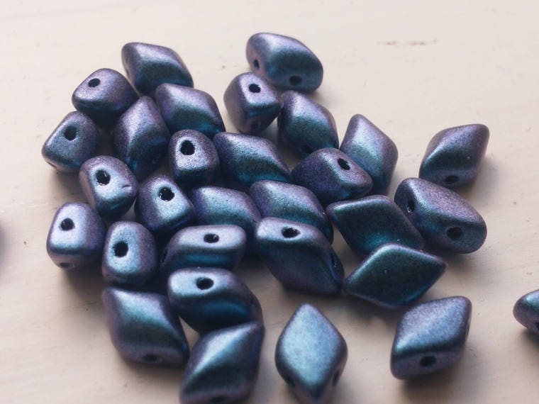 GemDuo Polychrome BlueBerry, 2-Hole Matubo Czech beads 8x5mm, 94105 50 Beads