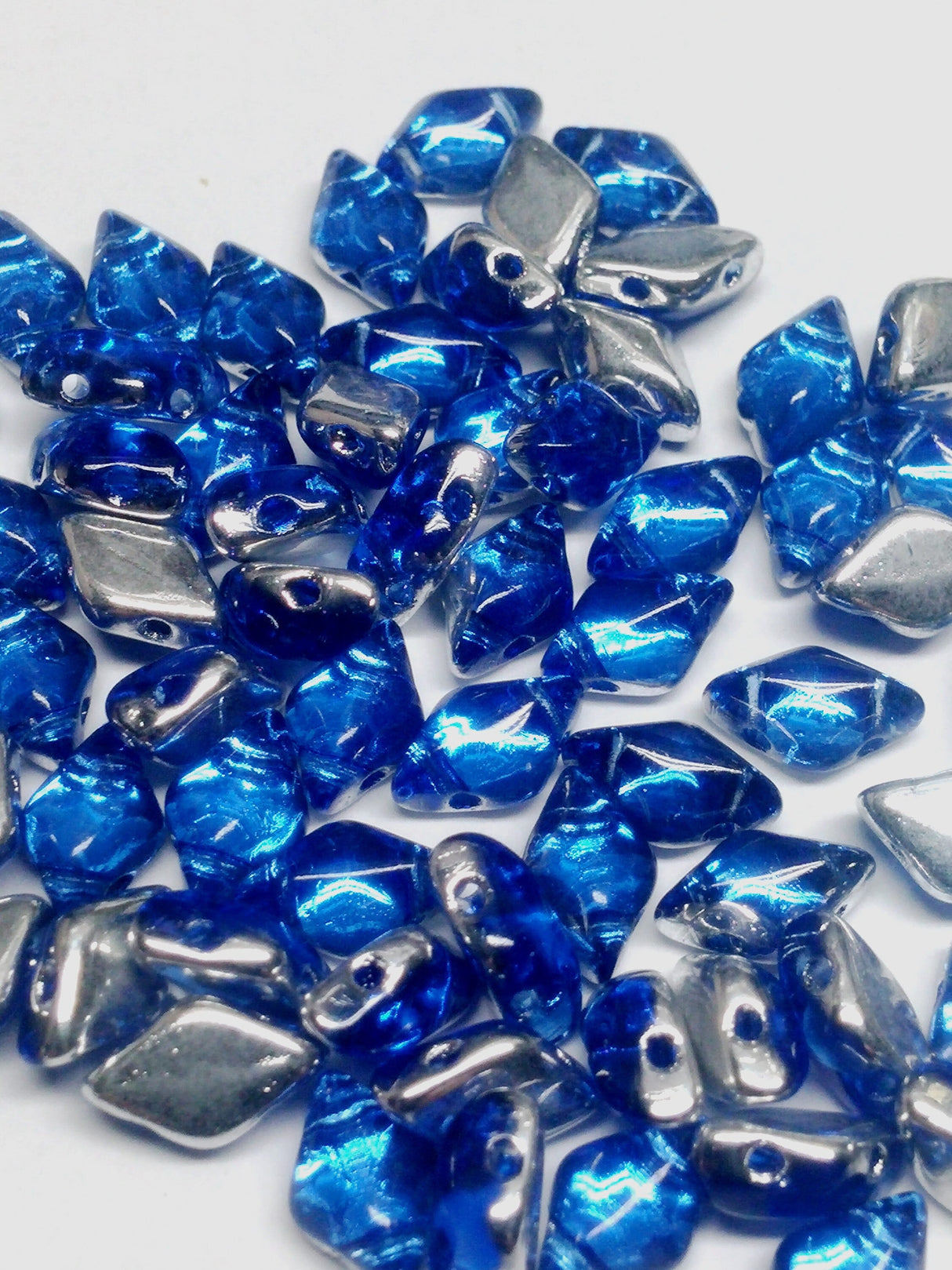 GemDuo Backlit Sapphire , 2-Hole Matubo Czech beads 8x5mm, 60020-27002-50 Beads