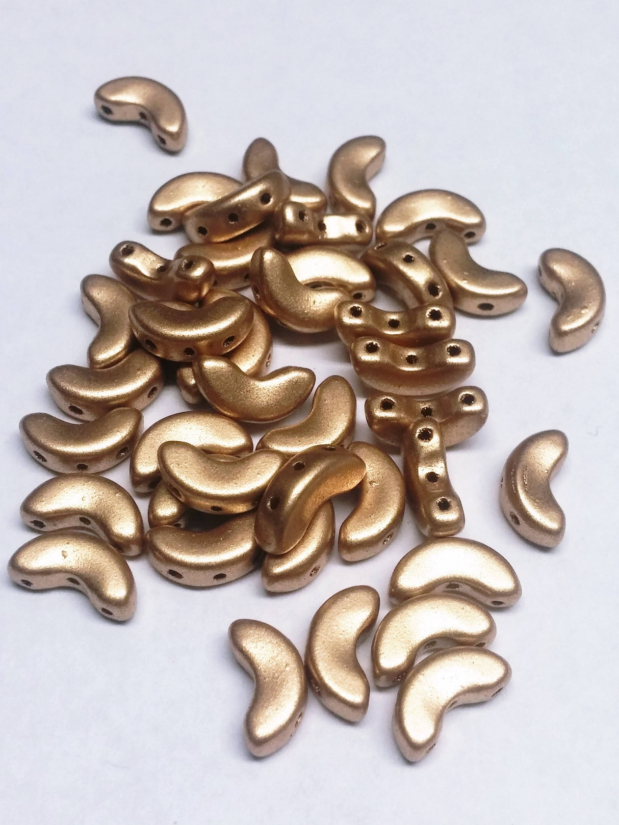 Arcos par Puca Light Gold Matte, 3-Hole 5X10MM Czech Glass, 00030- 01710-30 Beads