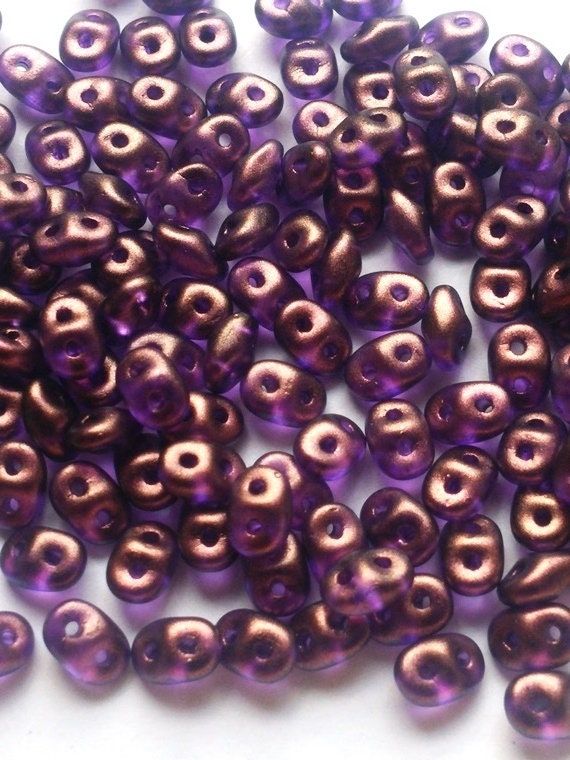 SuperDuo Halo Magenta, Matubo Czech Glass 2-hole bead, 2.5x5mm 29262, 10 grams