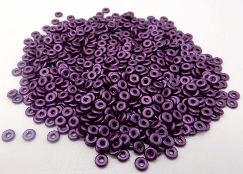 O Bead Pastel Bordeaux, 1X4MM Czech Glass 25032, 5 grams