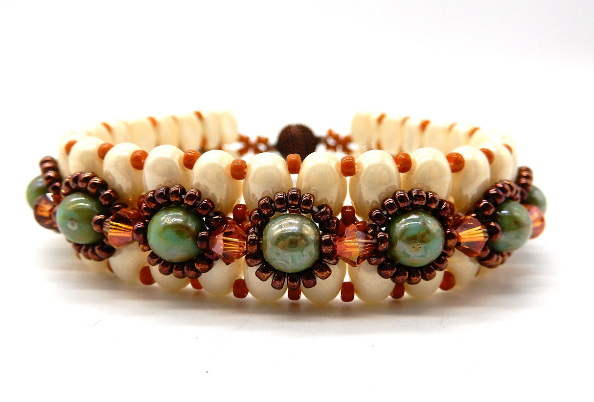 Samos® par Puca® Opaque Light Green Splash, 2 Hole 5x7mm Czech Glass, 53120-94401-25 beads