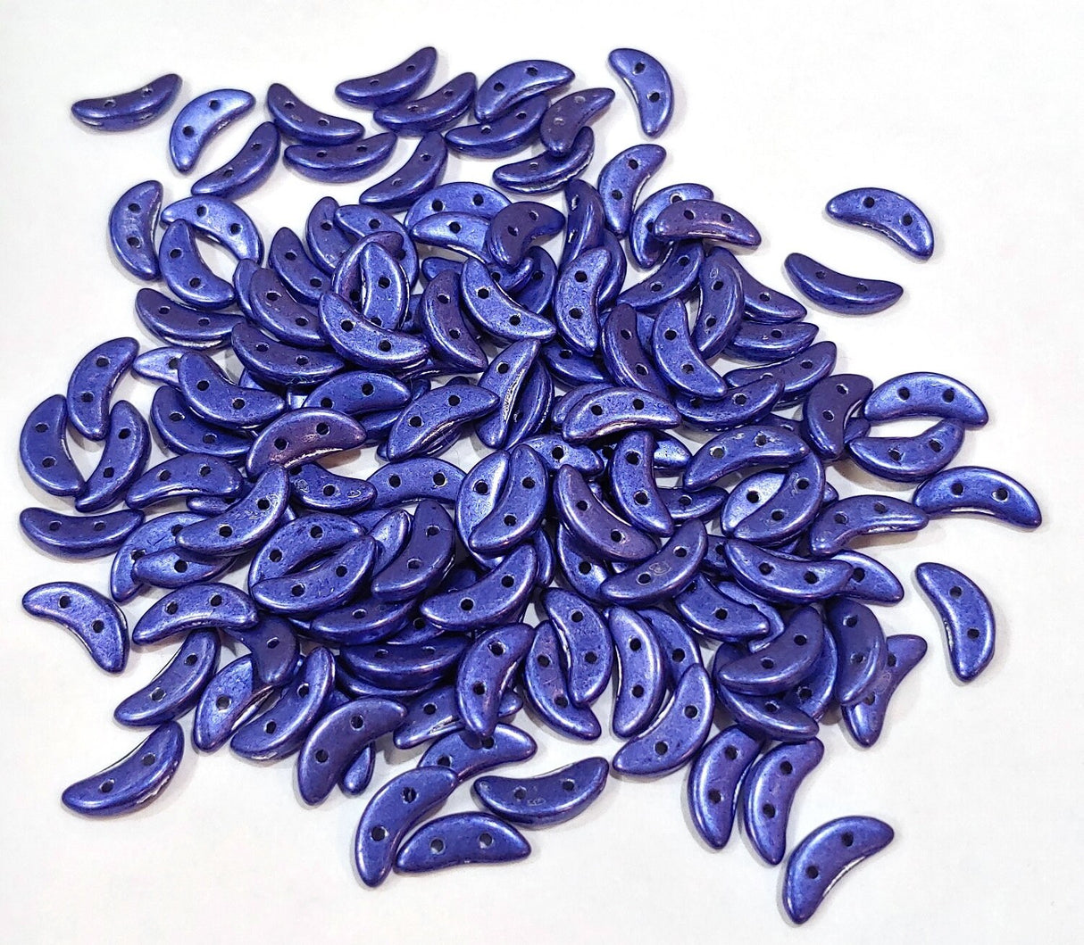 Saturated Metallic Ultra Violet CzechMates Crescent Bead, 10mm 2-Hole Czech Glass Bead, 06B07 50 Beads