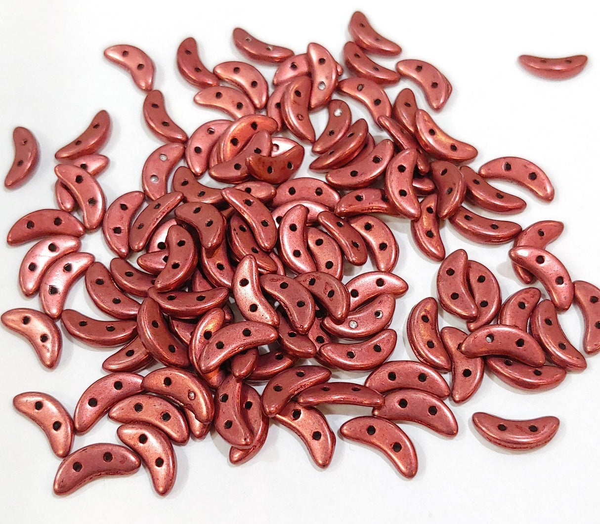 Saturated Metallic Valiant Poppy CzechMates Crescent Bead, 10mm 2-Hole Czech Glass Bead, 06B02 50 Beads