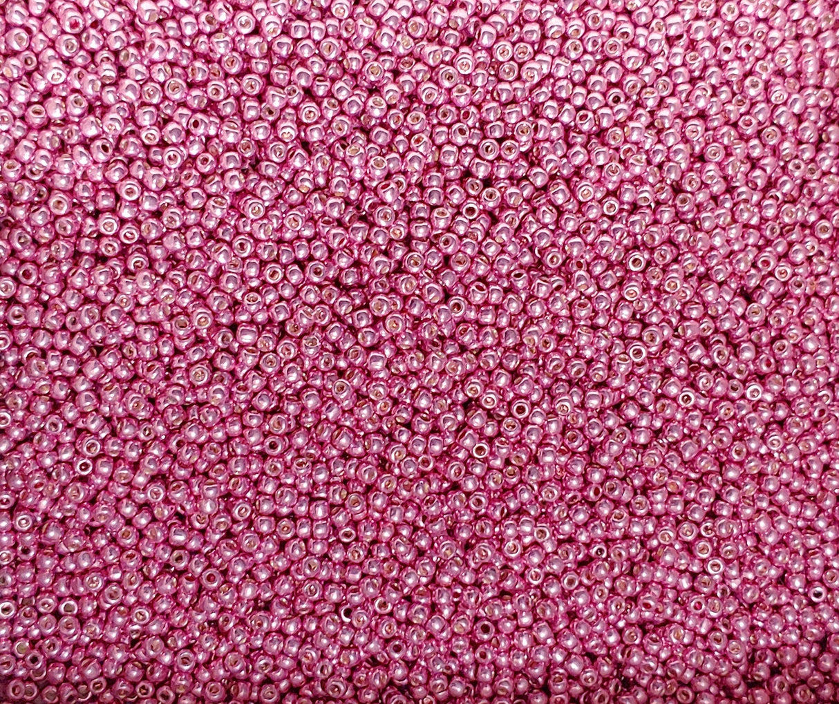 11/0 Toho Galvanized Pink Lilac, 553 Round Seed Bead 10 grams