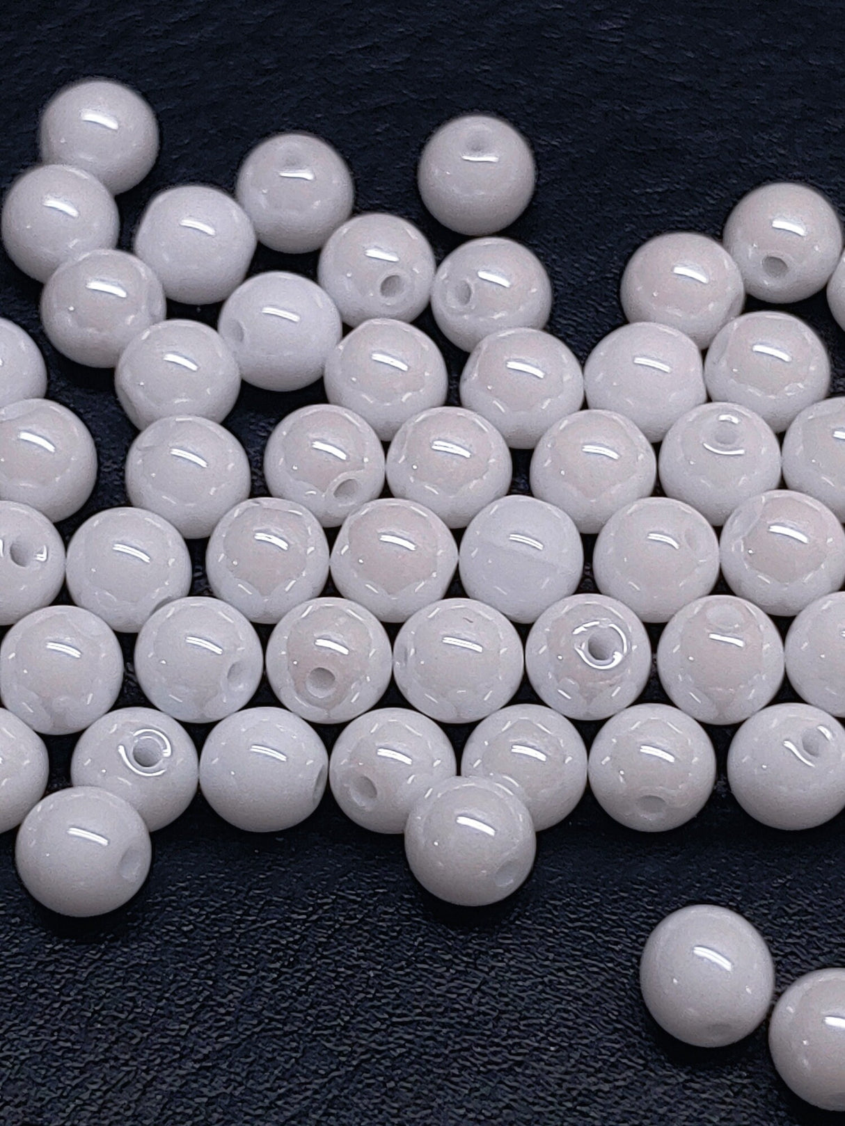 4mm Round Chalk White Shimmer Glass Beads, 21402 - 50 beads