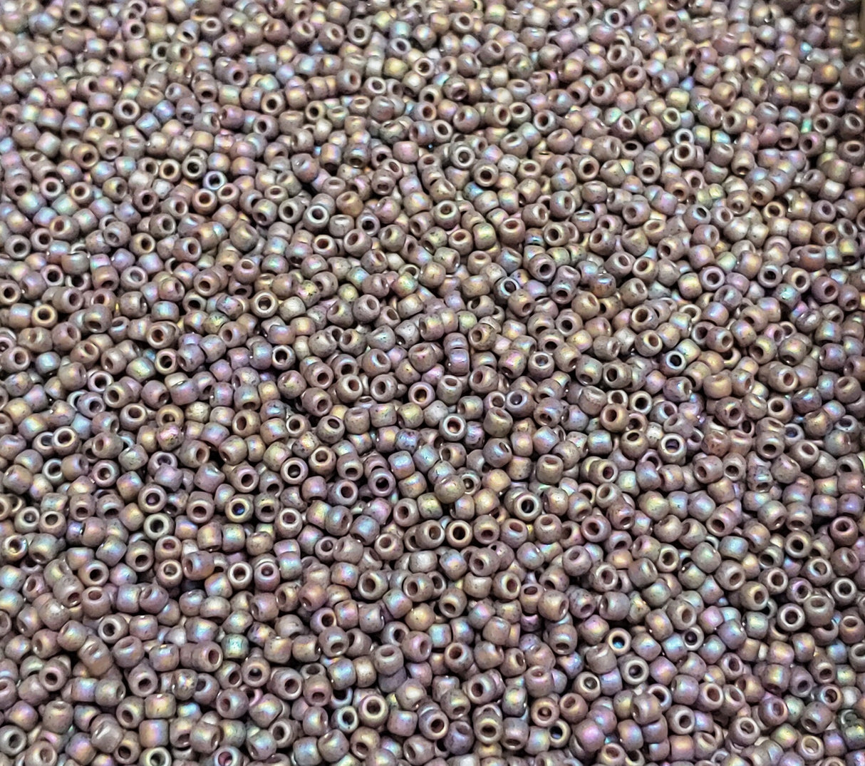 Semi Glazed Rainbow Lavender, 2638F 11/0 Toho Round Seed Bead, 10 Grams