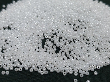 15/0 White Pearl Ceylon, Miyuki 420 Glass Seed Bead, 10 grams