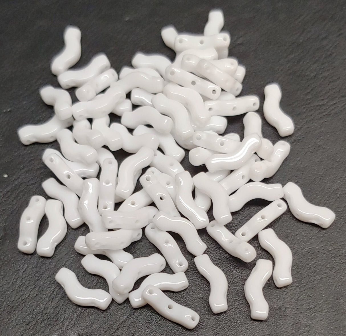 Bridge Bead Chalk, 3-Hole Czech Glass 3x12mm, 30 beads