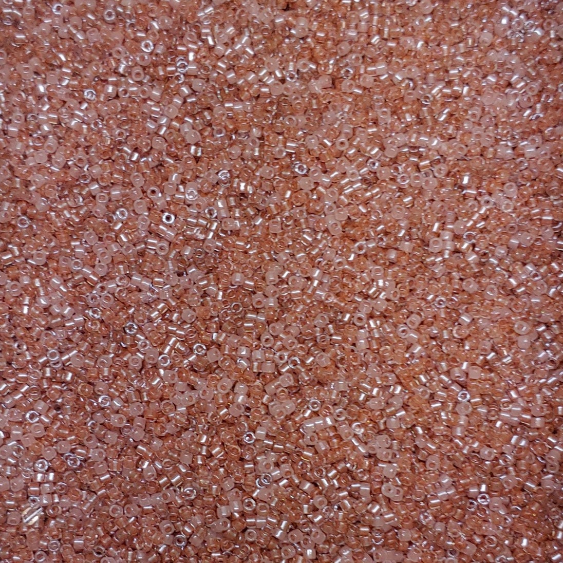 Delica, 11/0 Sparkling Lined Vintage Rose Mix, DB0988 Miyuki Delica-5 grams