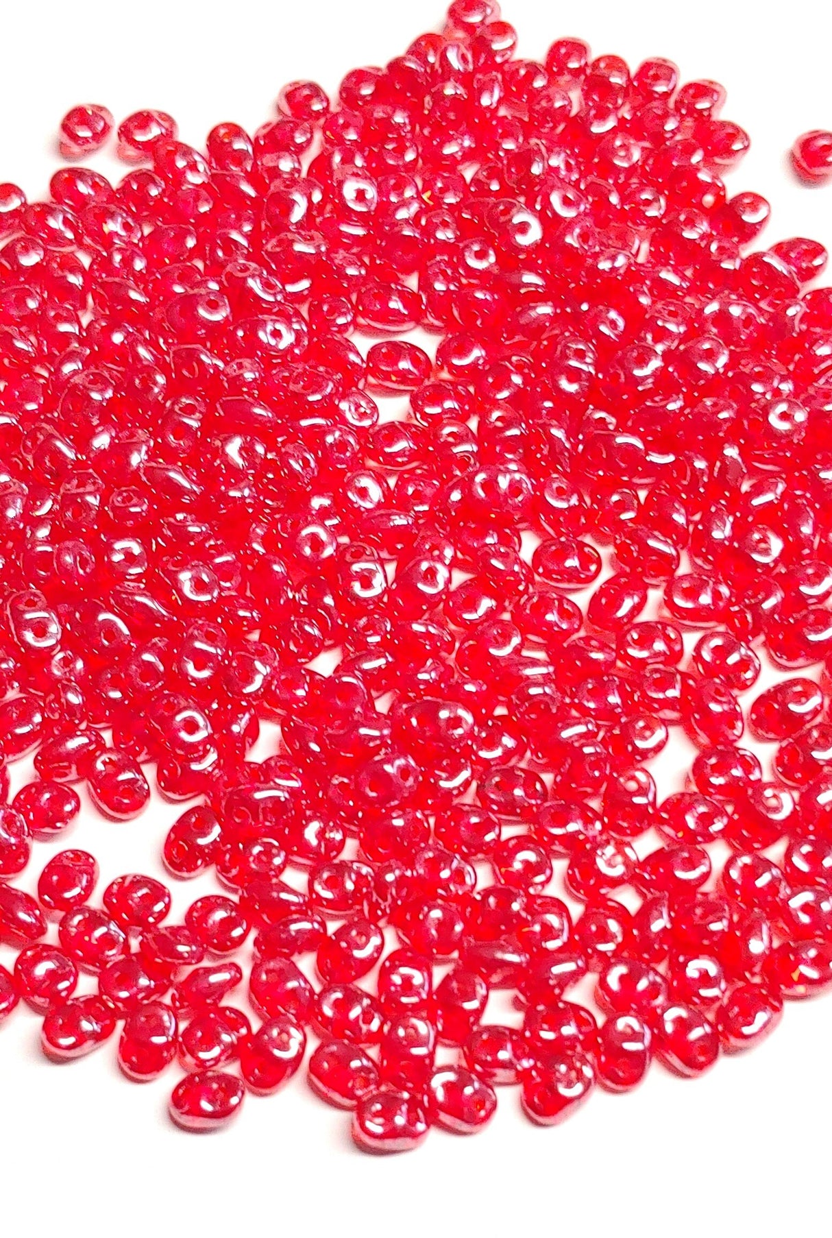 SuperDuo Ruby White Luster, Czech Glass 2-hole bead 2.5mm x 5mm-90080-14400, 10 grams