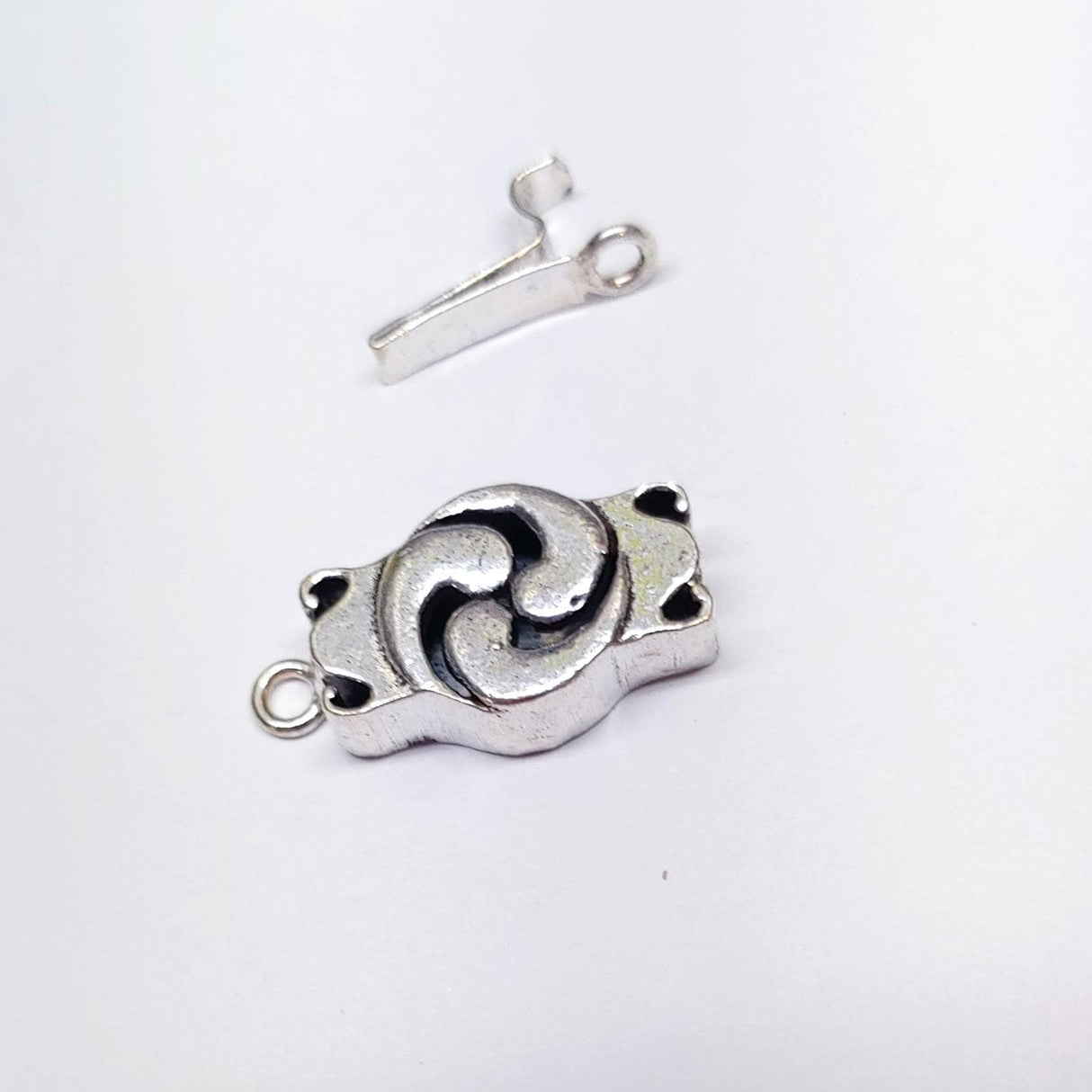 Swirl Box Clasp, 1 Strand Silver Plate, 28MM With Strand rings, 12MM Wide 6MM Thick, Qty 1