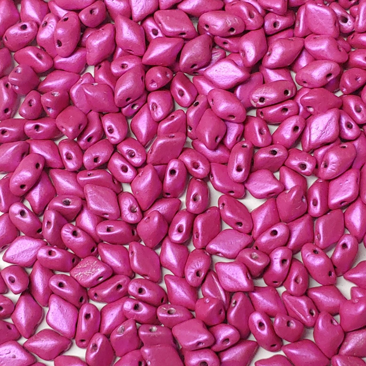 GemDuo Alucolour Magenta, 2-Hole Matubo Czech beads 8x5mm,00030-33404, 50 beads