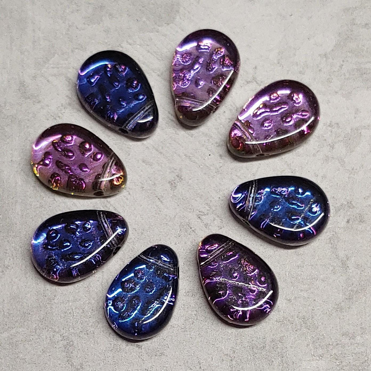 Teardrop Bead Flat Dimpled, Czech Glass 9x11mm, 30 beads