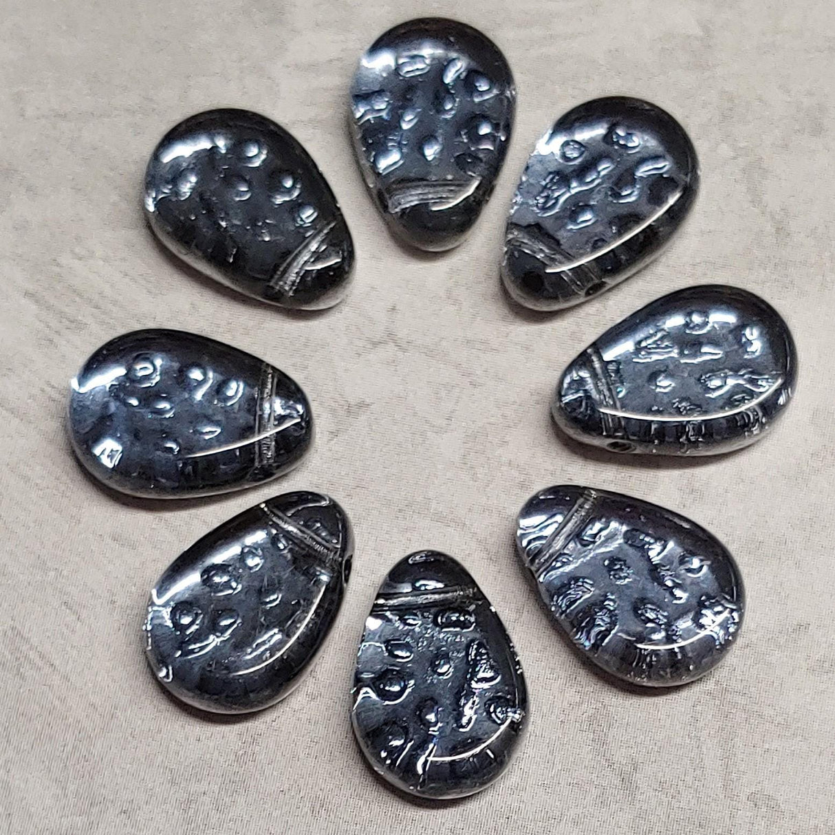 Teardrop Bead Flat Dimpled, Czech Glass 9x11mm, 30 beads