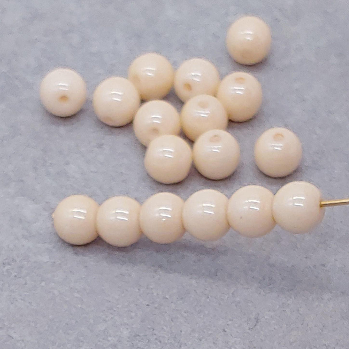 6mm Round Champagne Luster, Czech Glass Beads, 03000-14413-25 beads