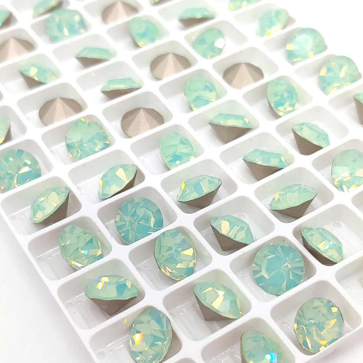 Preciosa SS39 Chrysolite Opal, Maxima Chaton 8mm, Round Chaton, Foiled Back