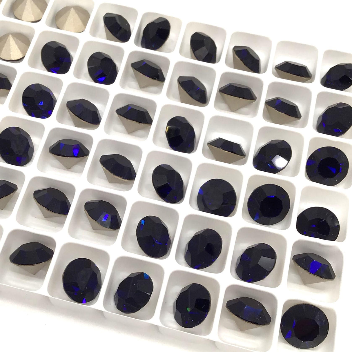 Preciosa SS39 Dark Indigo, Maxima Chaton, 8mm, Round Chaton, Foiled Back