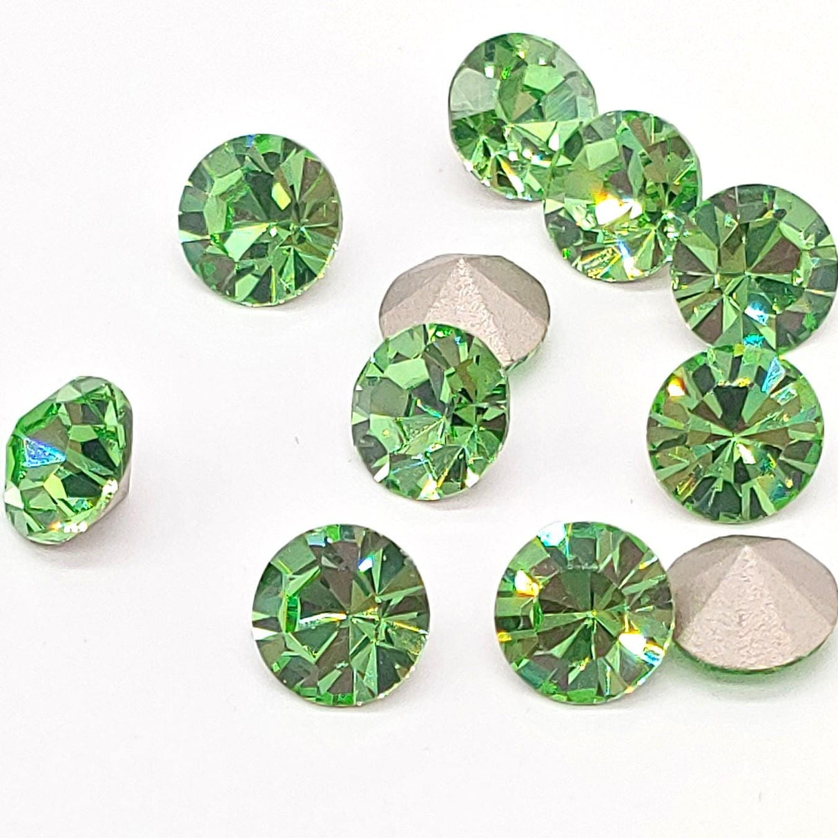 Preciosa SS39 Peridot, Maxima Chaton, 8mm, Round Chaton, Foiled Back