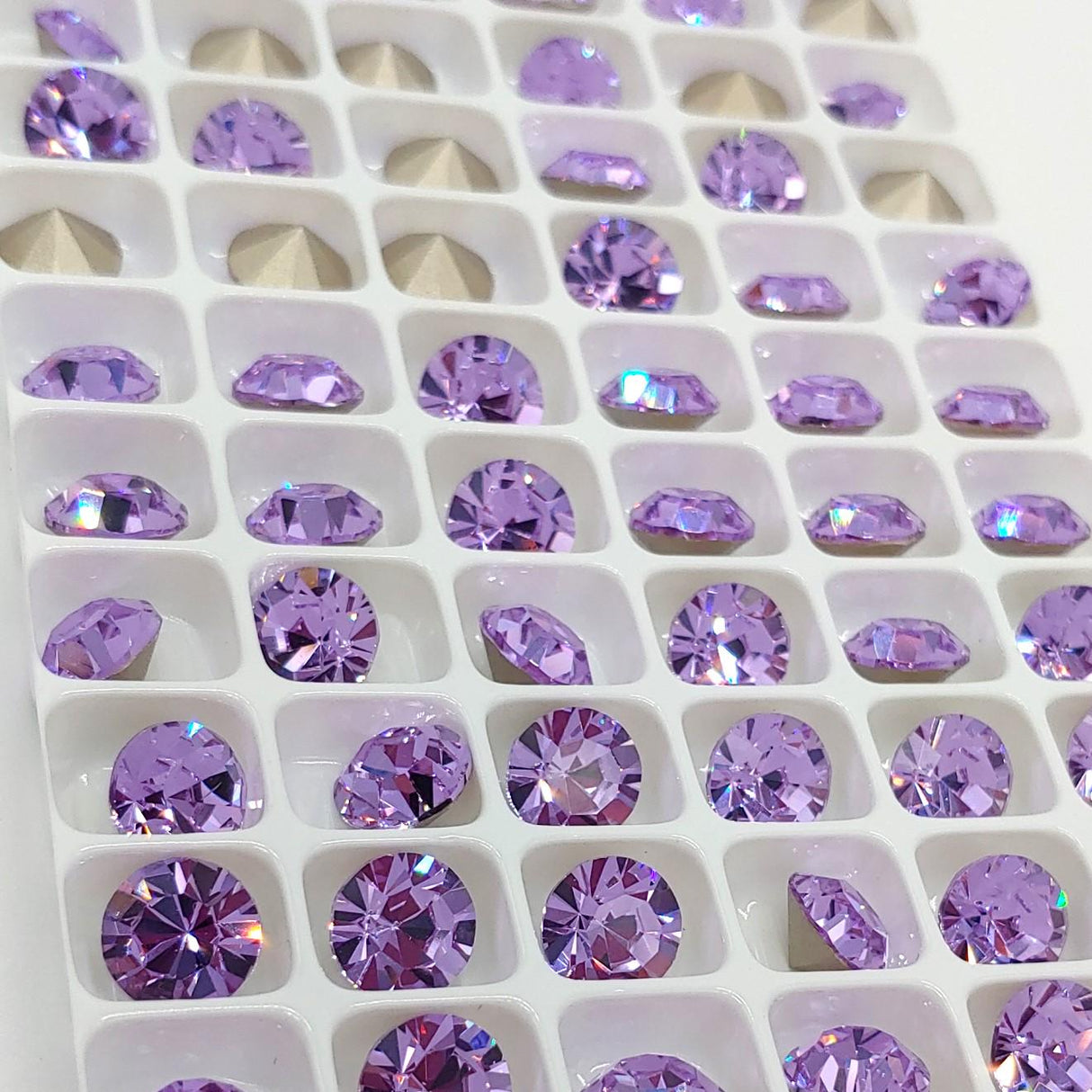 Preciosa SS39 Violet, Maxima Chaton, 8mm, Round Chaton, Foiled Back