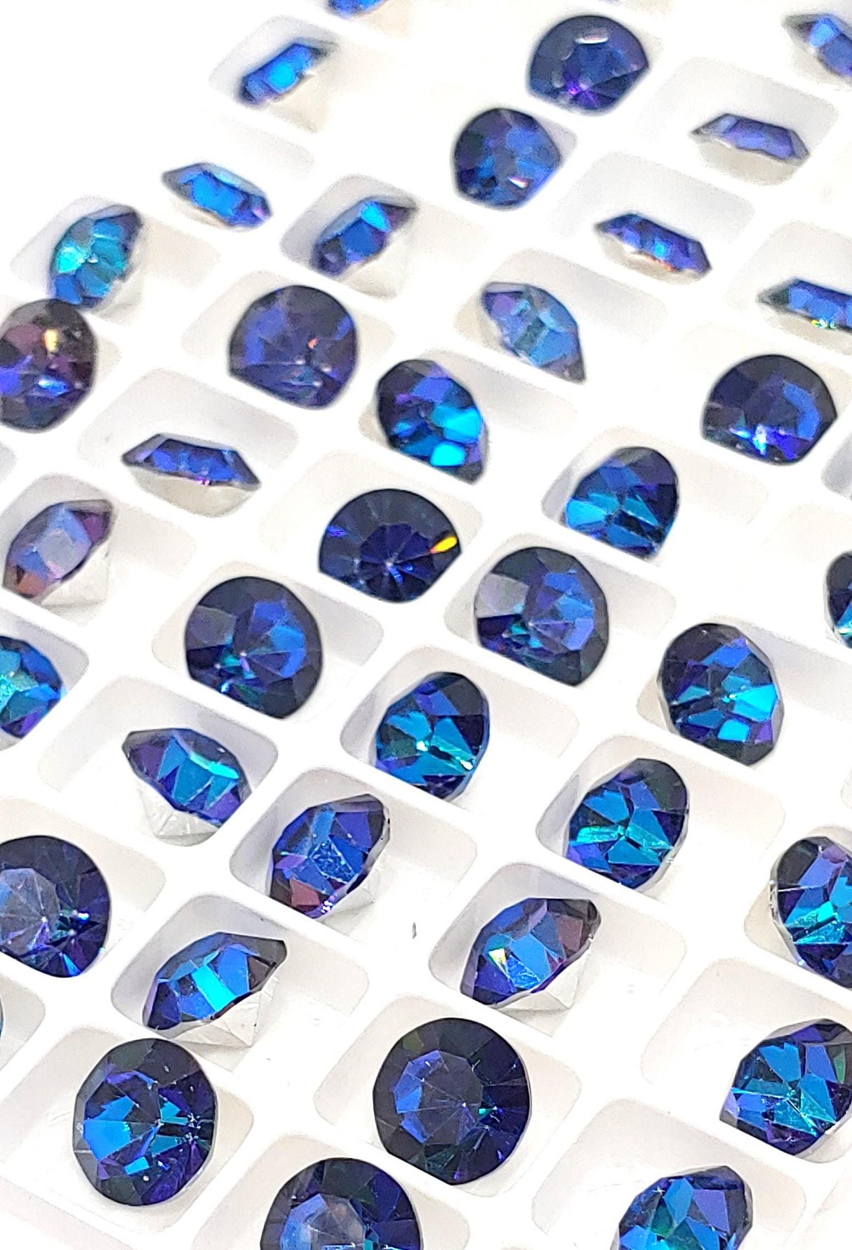 Preciosa SS39 Crystal Heliotrope, Maxima Chaton 8mm, Round Chaton, Foiled Back