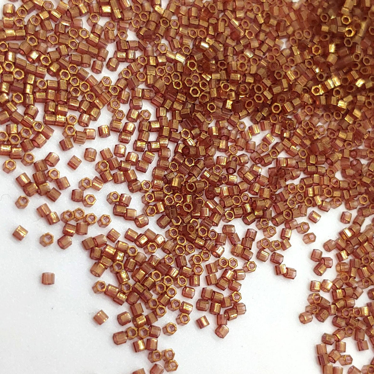 Delica 15/0 Hex Cut Topaz Gold Luster Delica Bead, DBSC0115-5 Grams