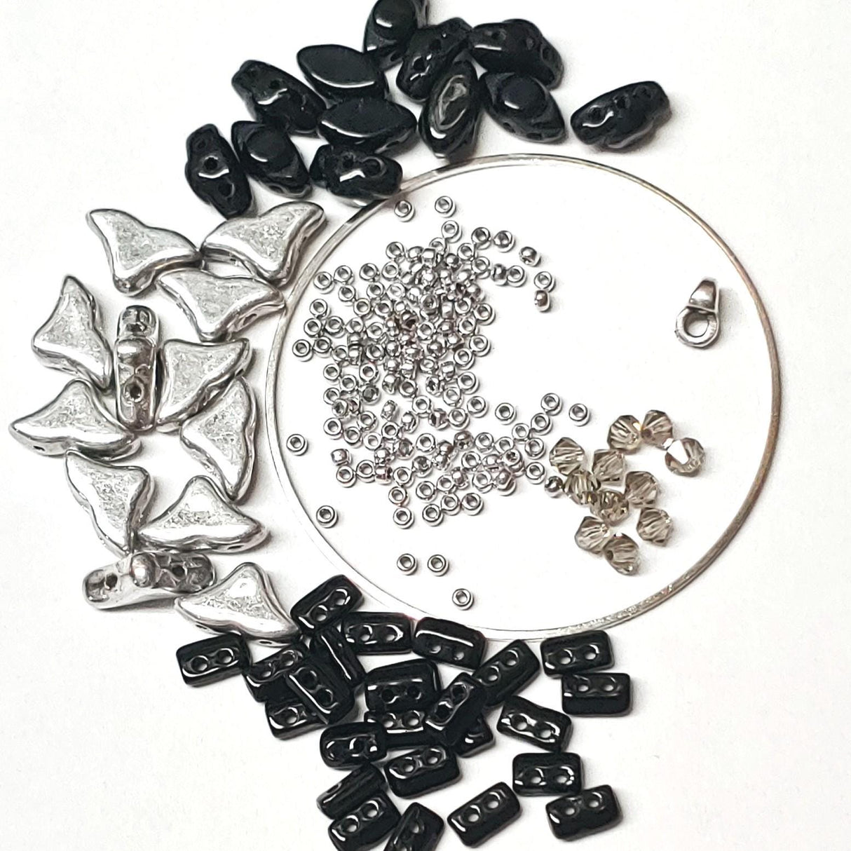 Idylle Par Puca Kit *See Color Choices* Pattern will be mailed with kit purchase, see Description for more details