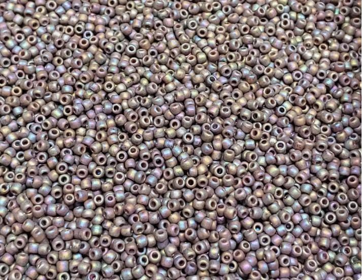 Semi Glazed Rainbow Lavender, 2638F 11/0 Toho Round Seed Bead, 10 Grams