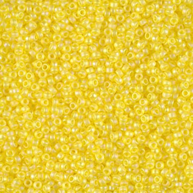 15/0 Matte Transparent Yellow AB, Miyuki Seed Bead 136FR