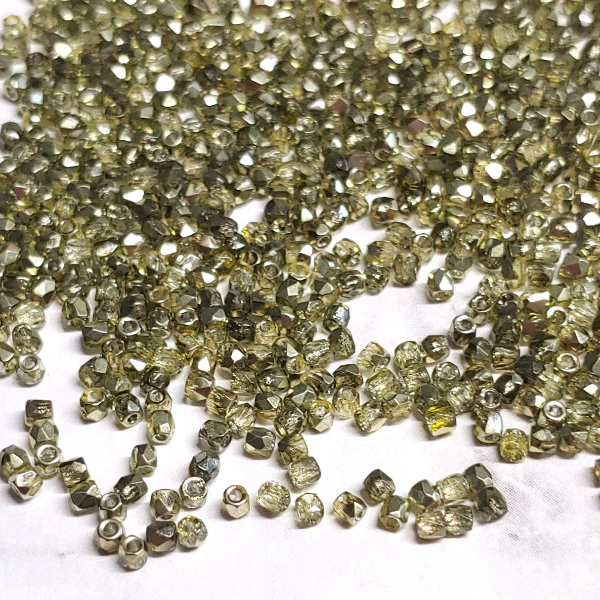 2MM Crystal Lime Metallic Ice, Fire Polish Czech Glass, 00030/67813-50 Beads