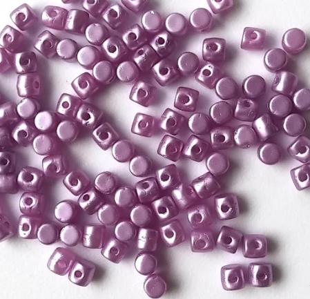 Minos Par Puca Pastel Lilac, 2.5X3MM Czech glass 25012, 5 grams