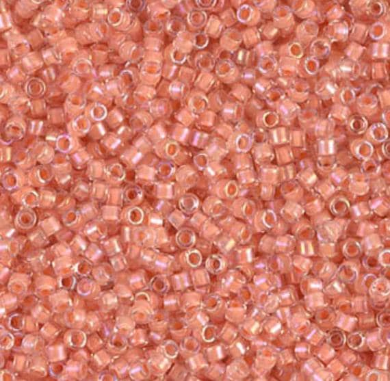 DB0068 11/0 Peach Lined Crystal Miyuki Delica