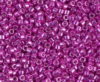 DB0425 11/0 Galvanized Hot Pink Miyuki Delica