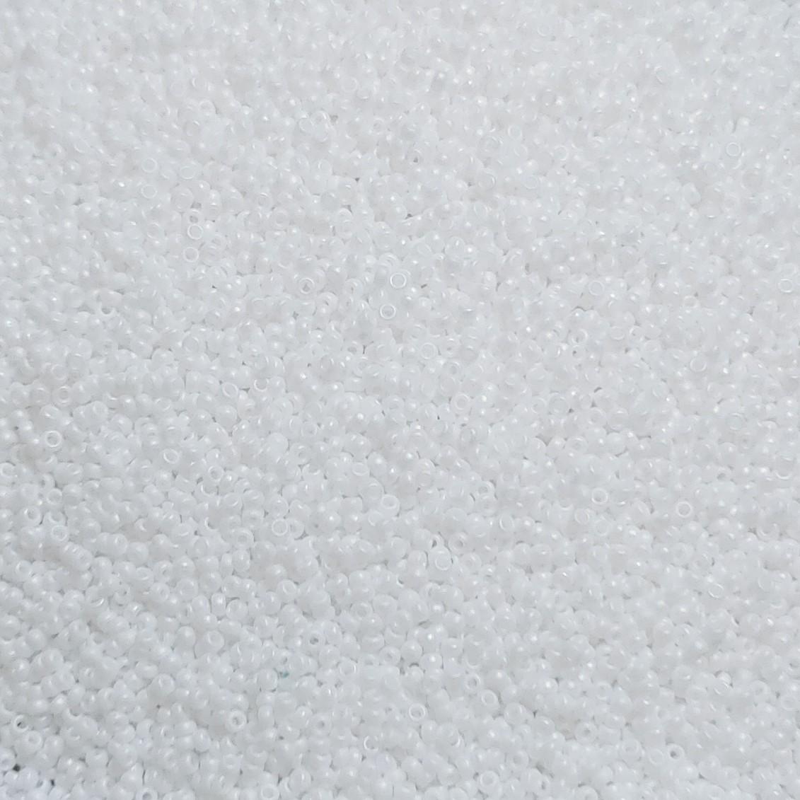 15-402FR Opaque Matte White AB, Miyuki Seed Bead 15/0