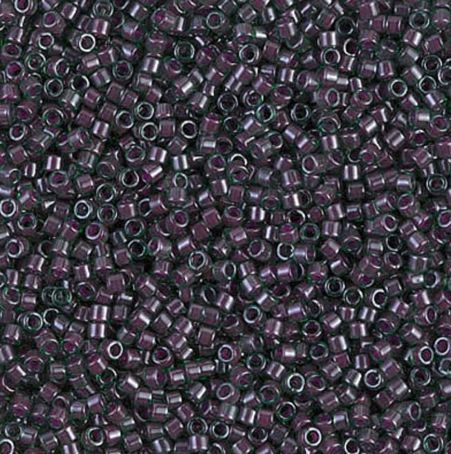 DB0279 11/0 Cranberry Lined Emerald Luster Miyuki Delica
