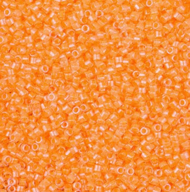 DB2033 11/0 Luminous Creamsicle Miyuki Delica