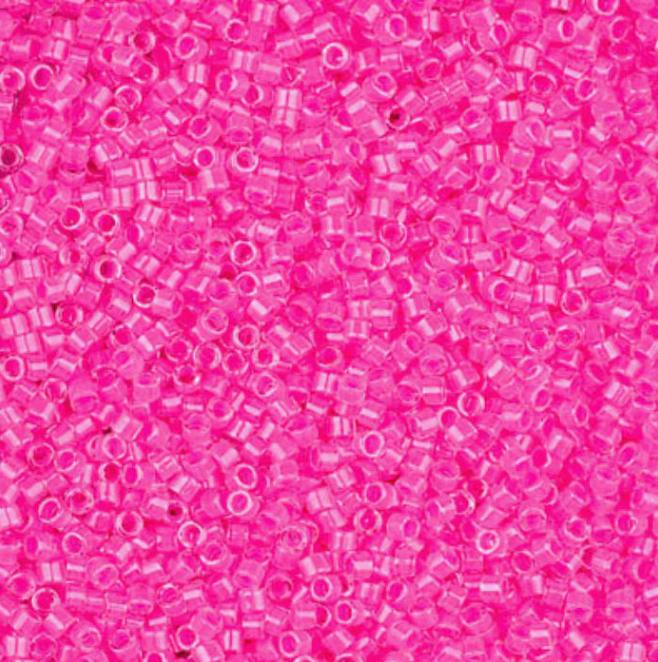DB2035 11/0 Luminous Wild Strawberry Miyuki Delica