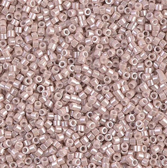 DB1535-1 11/0 Opaque Pink Champagne Ceylon Miyuki Delica
