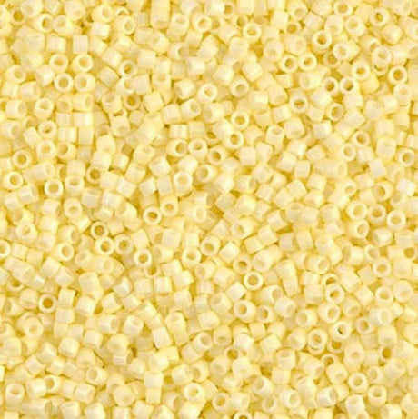 DB2101 11/0 Duracoat Opaque Light Lemon Ice Miyuki Delica
