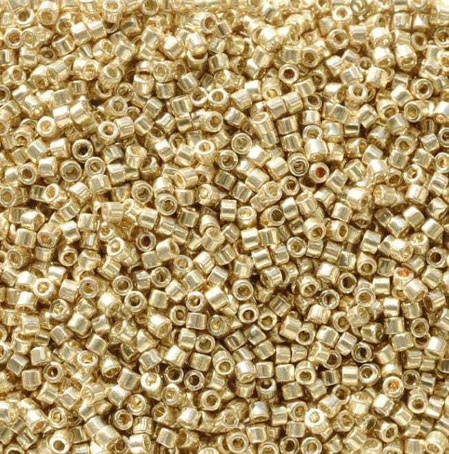 DB2501 11/0 Duracoat Galvanized Pale Gold Miyuki Delica