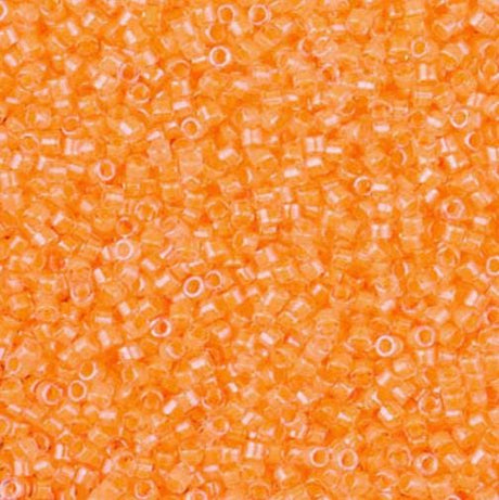 DB2033 11/0 Luminous Creamsicle Miyuki Delica