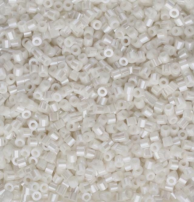 Linea Beads 11/0, Pearl LIN013, 30 Grams