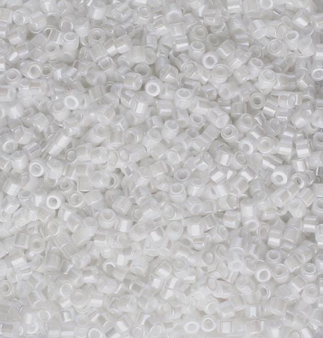 Linea Beads 11/0, Satin White LIN012, 30 Grams