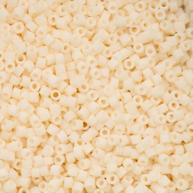 Cylin Bead 11/0 Matte Macaron Warm Cream - 25 G Bag-CY11-1157