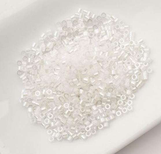 Cylin Bead 11/0 White AB Lined - 25 G Bag-CY11-1015