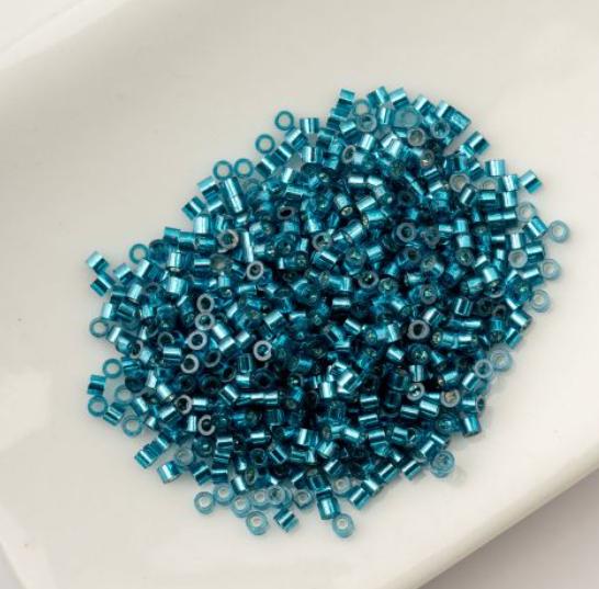 Cylin Bead 11/0 Silver Lined Blue Zircon - 25 G Bag-CY11-1043