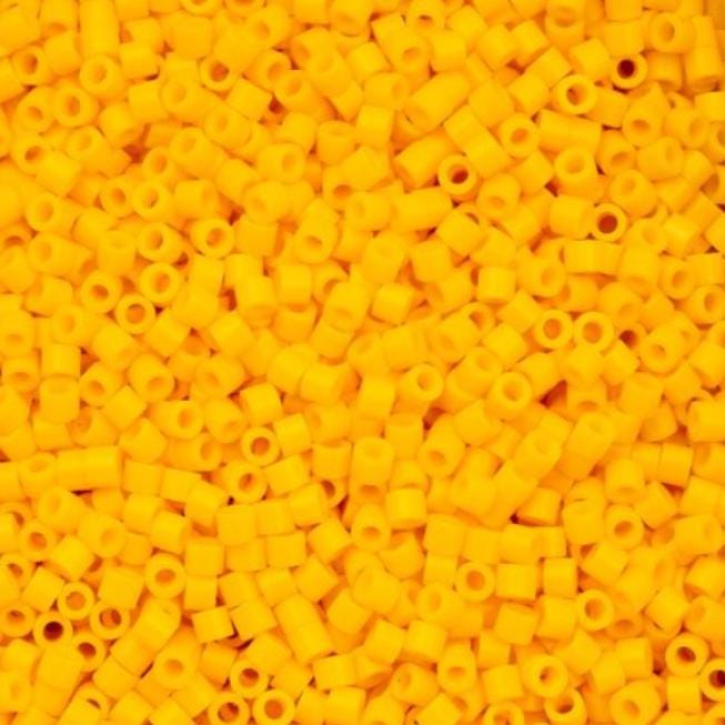 Cylin Bead 11/0 Opaque Yellow Zest- 25 G Bag-CY11-1075