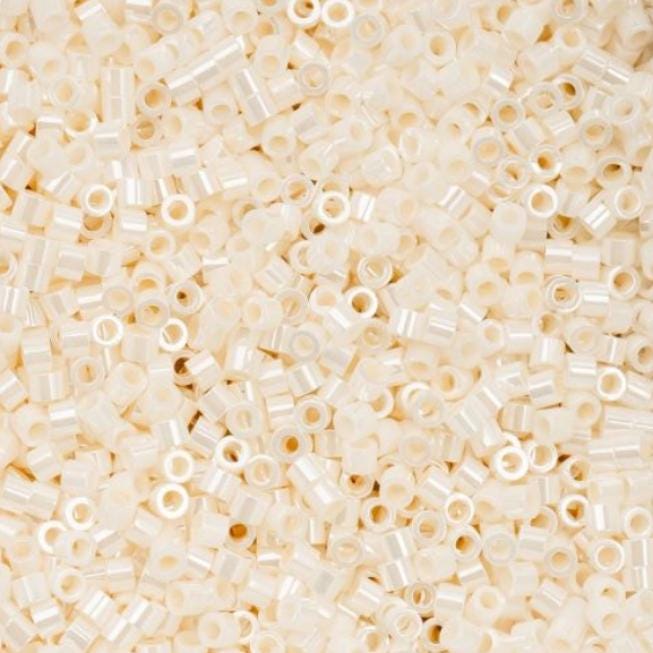 Cylin Bead 11/0 Opaque White Bisque Ceylon - 25 G Bag-CY11-1093